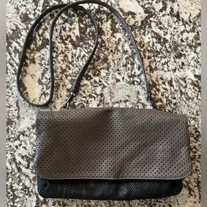 𝅺Luciana Verde Convertible Clutch Snake Print Black Brown